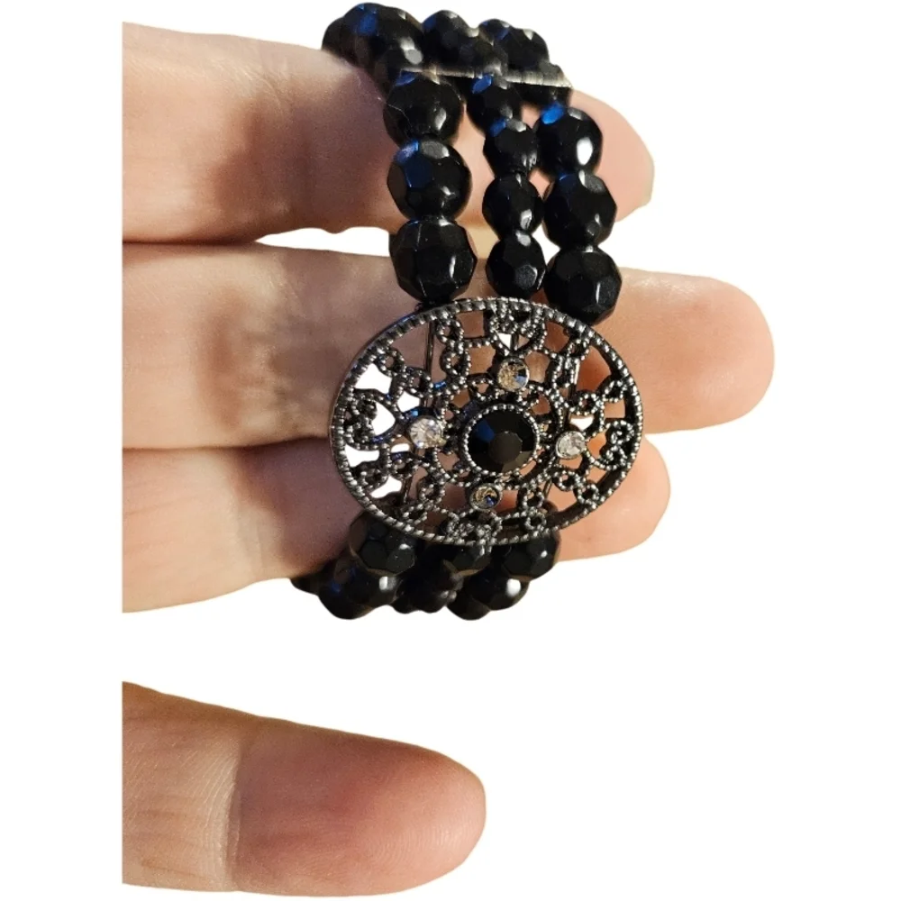 Lot 6 Pieces Bracelets 2 with Charms Assorted